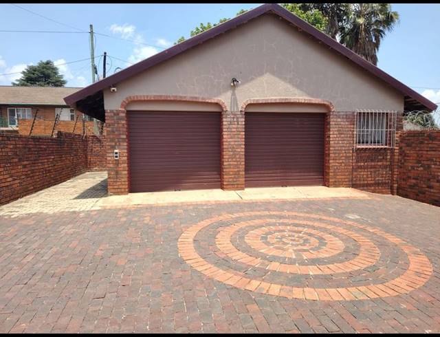 4 BEDROOM HOUSE FOR SALE IN DELMAS